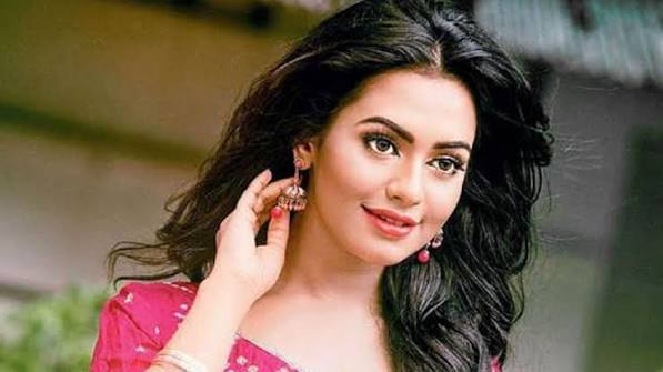 সামান্য বিষয়ে শিল্পীদের আদালতে টেনে নেওয়ার প্রবণতা নিয়ে প্রশ্ন তুলেছেন নুসরাত ফারিয়া
