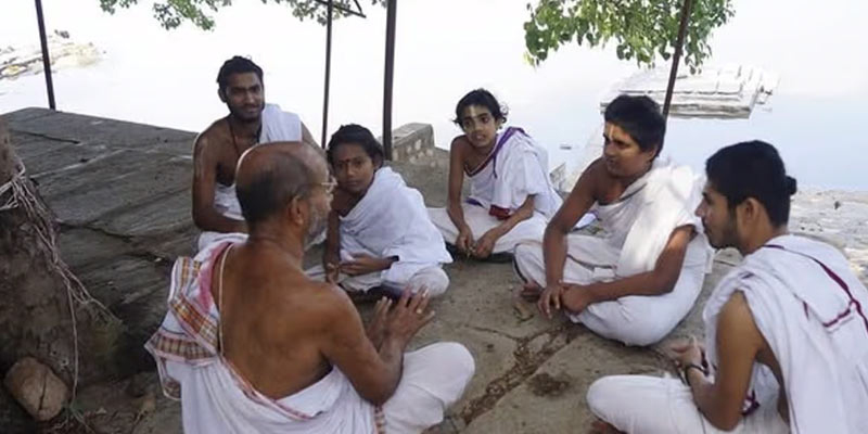 যে গ্রামের মানুষরা আজও সংস্কৃত ভাষায় কথা বলে