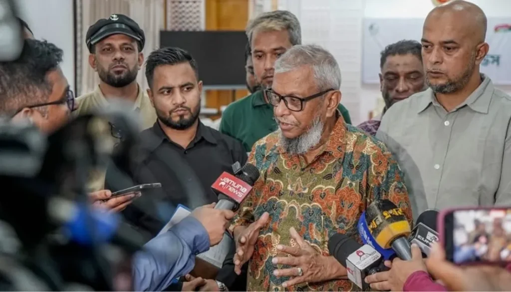 প্রবাসীদের সমস্যা সমাধানে কূটনৈতিক চ্যানেলে সর্বোচ্চ চেষ্টা চলছে