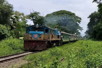 ইঞ্জিন সংকটে বিপর্যস্ত কালনী এক্সপ্রেস, নিয়মিত শিডিউল বিপর্যয়