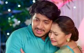 দর্শকদের প্রশংসায় ভাসছে যে নাটক