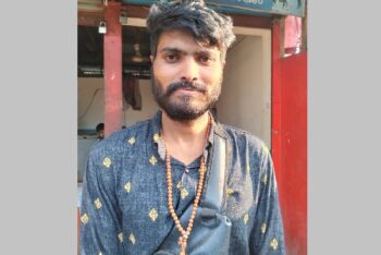 সিলেটে সন্ন্যাসী ছদ্মবেশে ‘শীর্ষ ছিনতাইকারী’, চাকুসহ গ্রেপ্তার