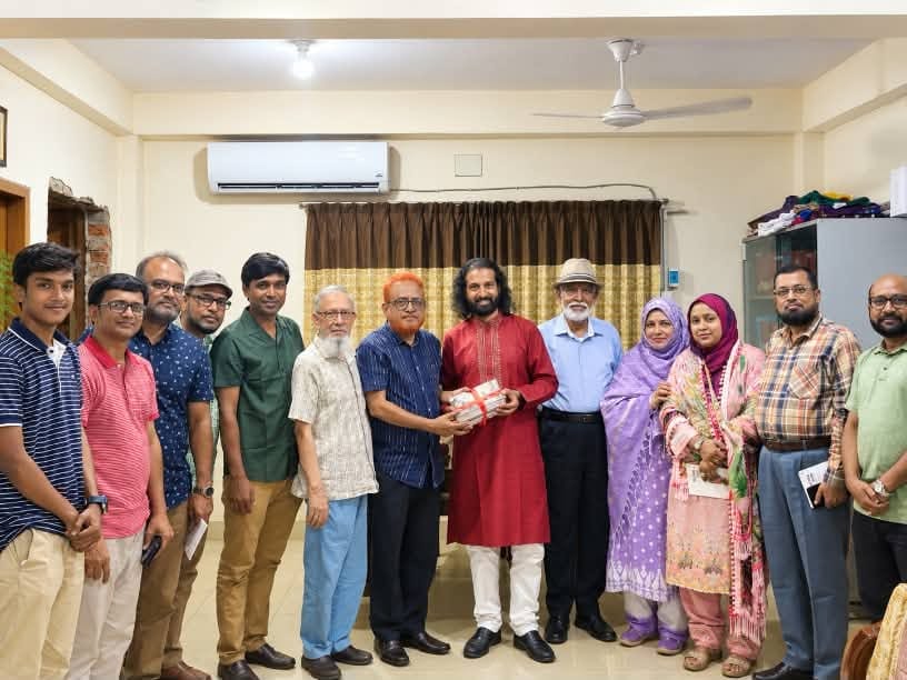 সিলেটে সুধীজনের সাথে শিল্পী ফখরুজ্জানের একান্ত আড্ডা