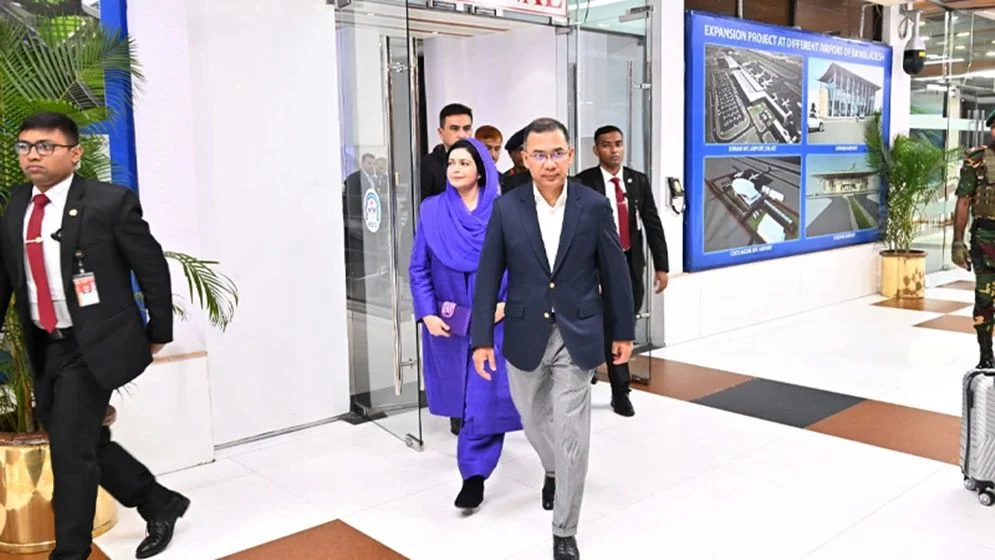 জাতিসংঘ অধিবেশনে যোগ দিতে নিউইয়র্কের পথে প্রধানমন্ত্রী