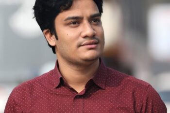 সাংবাদিকতা এখন চেয়ার, ছবি, প্রশ্ন আর লাইভের প্যাকেজ?