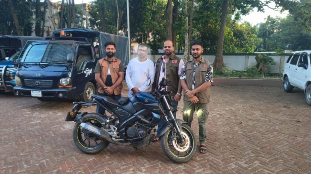 মৌলভীবাজারে চোরাই মোটরসাইকেলসহ আসামি গ্রেফতার
