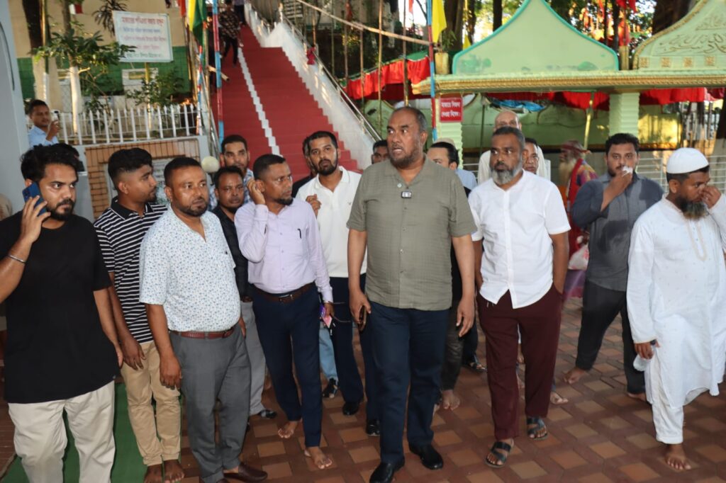 রাষ্ট্রপতির সফর উপলক্ষে শাহপরান (রহ.) মাজারের প্রস্তুতি পরিদর্শনে সিসিক প্রশাসক