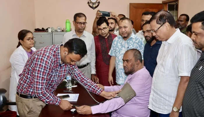 নগরীতে নাগরিকদের হাঁটার উপযোগী পরিবেশ তৈরির উদ্যোগ নেওয়া হচ্ছে