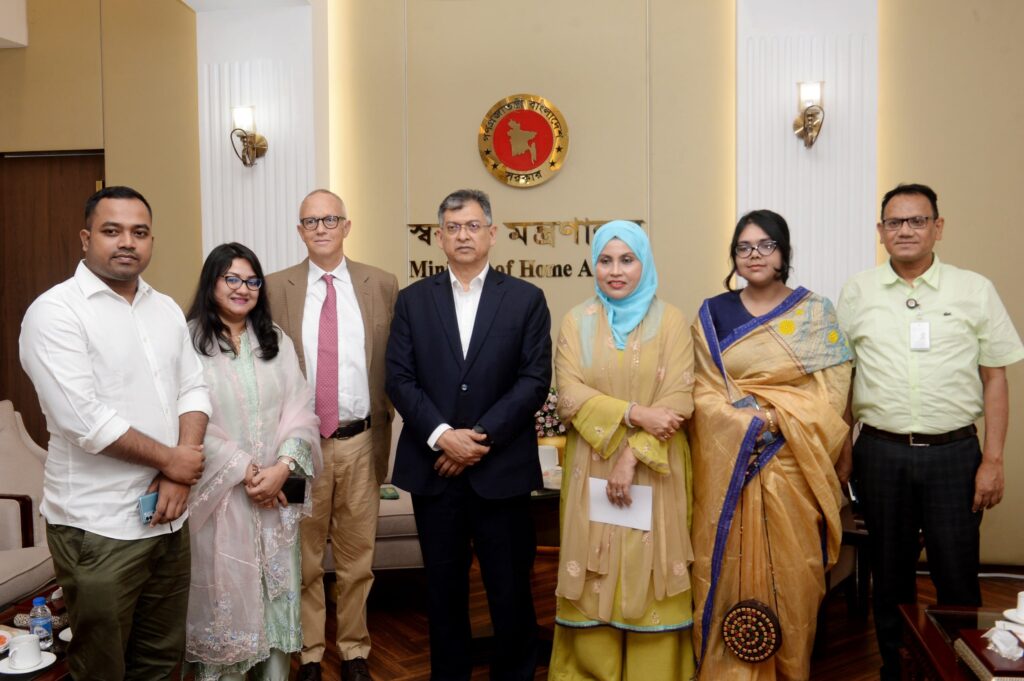 সরকার নাগরিকের বাক-স্বাধীনতা ও ব্যক্তিগত সুরক্ষার বিষয়ে অত্যন্ত সচেতন: স্বরাষ্ট্রমন্ত্রী