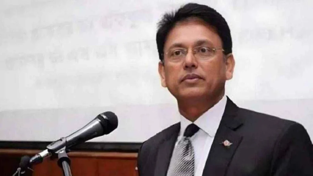 ডিজিটাল লার্নিং উইকে অংশ নিতে ফ্রান্স গেলেন শিক্ষামন্ত্রী