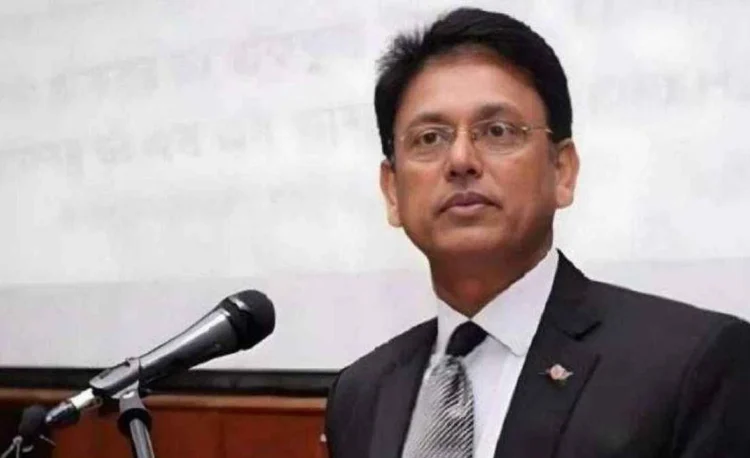 ডিজিটাল লার্নিং উইকে অংশ নিতে ফ্রান্স গেলেন শিক্ষামন্ত্রী