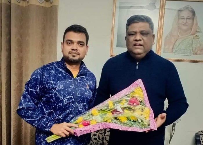 আনোয়ারুজ্জামানের এপিএস শহীদ চৌধুরীর বিরুদ্ধে দুদকের মামলা