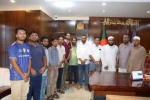 বাণিজ্যমন্ত্রী ও সিসিক প্রশাসককে ধন্যবাদ জানালেন ইঞ্জিনিয়ারিং কলেজের শিক্ষক-শিক্ষার্থীরা