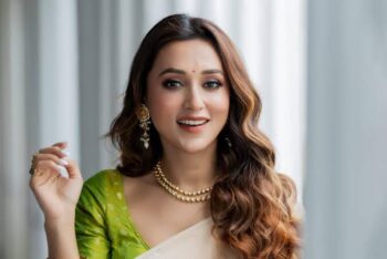কেমন জীবনসঙ্গী চান জানালেন মিমি চক্রবর্তী