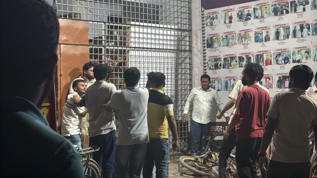 রাবিতে ছাত্রদলের হামলায় সাংবাদিকসহ আহত ১০